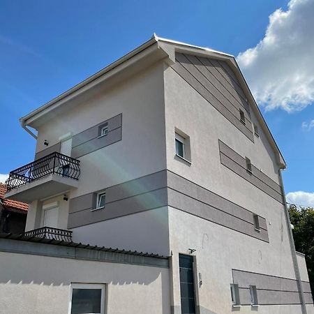 Apartmani Gacic- Šabac エクステリア 写真
