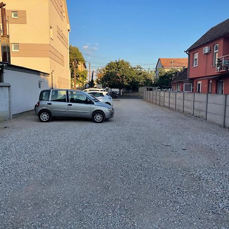 Apartmani Gacic- Šabac エクステリア 写真