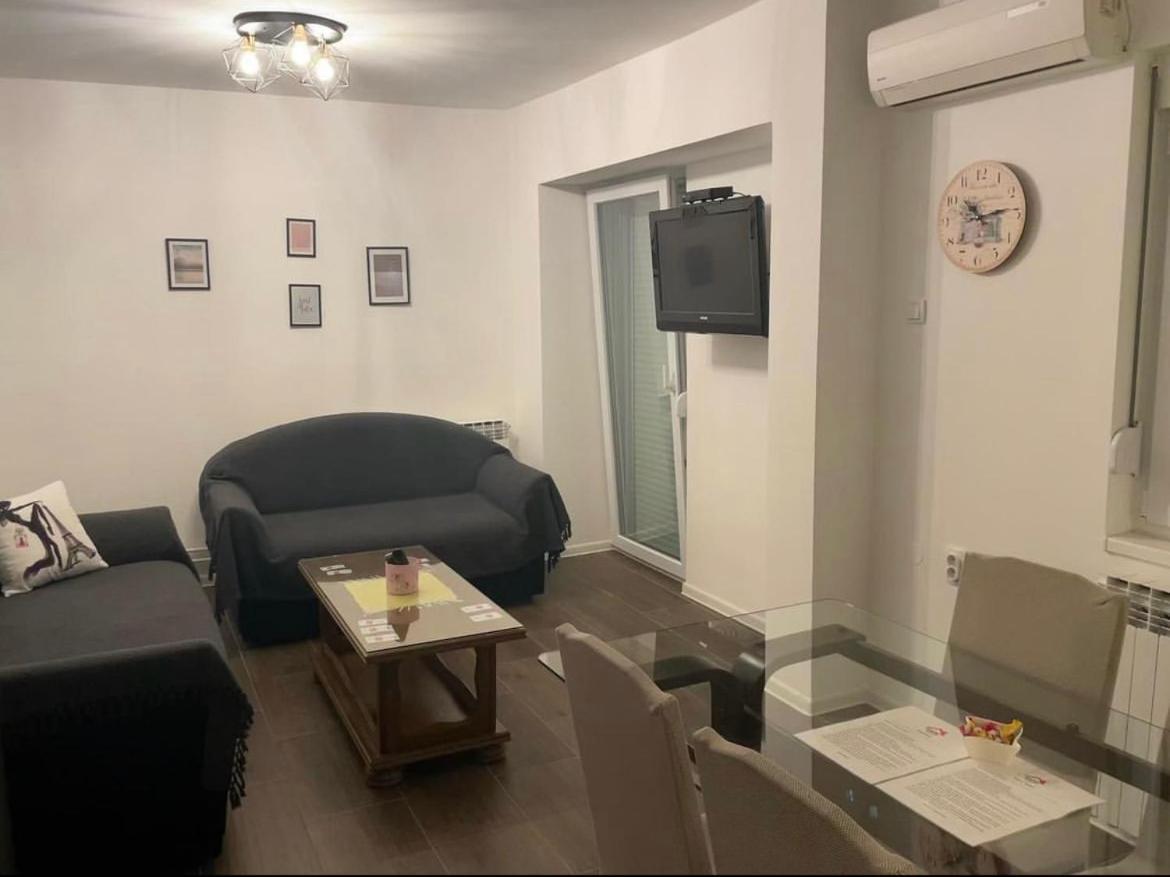 Apartmani Gacic- Šabac エクステリア 写真